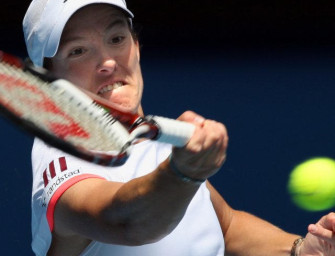 Henin in Melbourne auf Kurs