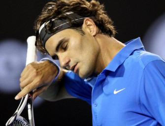 Federer ringt Tipsarevic nieder