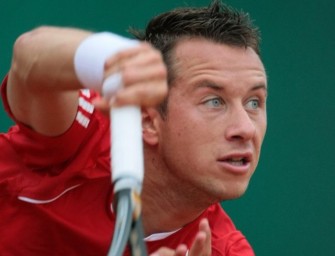 Auch Kohlschreiber weiter, Phau scheitert an Nadal