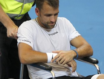 Kiefer verletzt sich in Perth am Knöchel