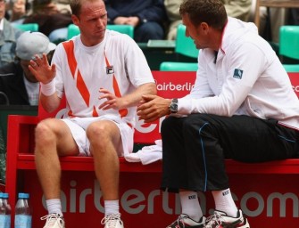 Schüttler unterliegt Querrey – 1:0 für die USA