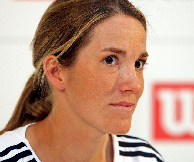 BEL: Justine Henin Announces Her Retirement