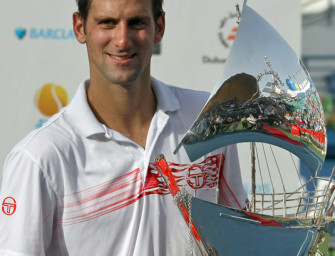 Djokovic gewinnt in Dubai im Nachsitzen
