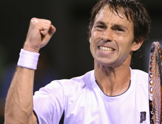 Greul schaltet auch Monfils aus