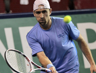 Becker meistert Auftakthürde Istomin in Paris