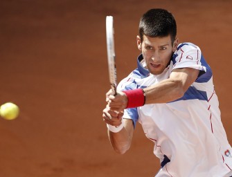 Djokovic setzt Rekordjagd in Paris fort