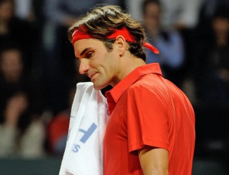 Federer patzt sensationell, Schweiz vor dem Aus