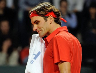 Federer patzt sensationell, Schweiz vor dem Aus