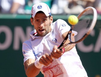 Djokovic trotz Final-Niederlage weiter Spitze