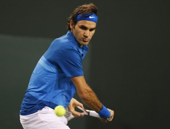 Federer weiter, Djokovic scheitert