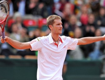 Mayer und Zverev in Halle im Achtelfinale