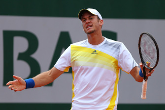 VIDEO: Irres Ende eines Tennismatches