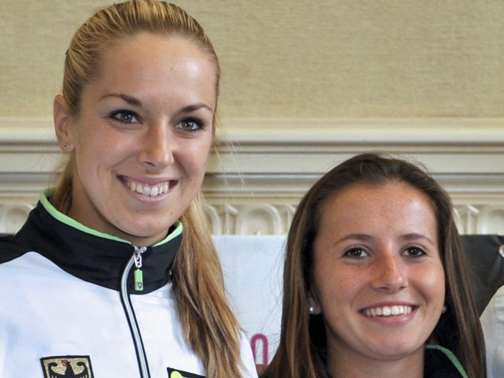 Lisicki (l.) und Beck schlagen für TC Rüppurr auf