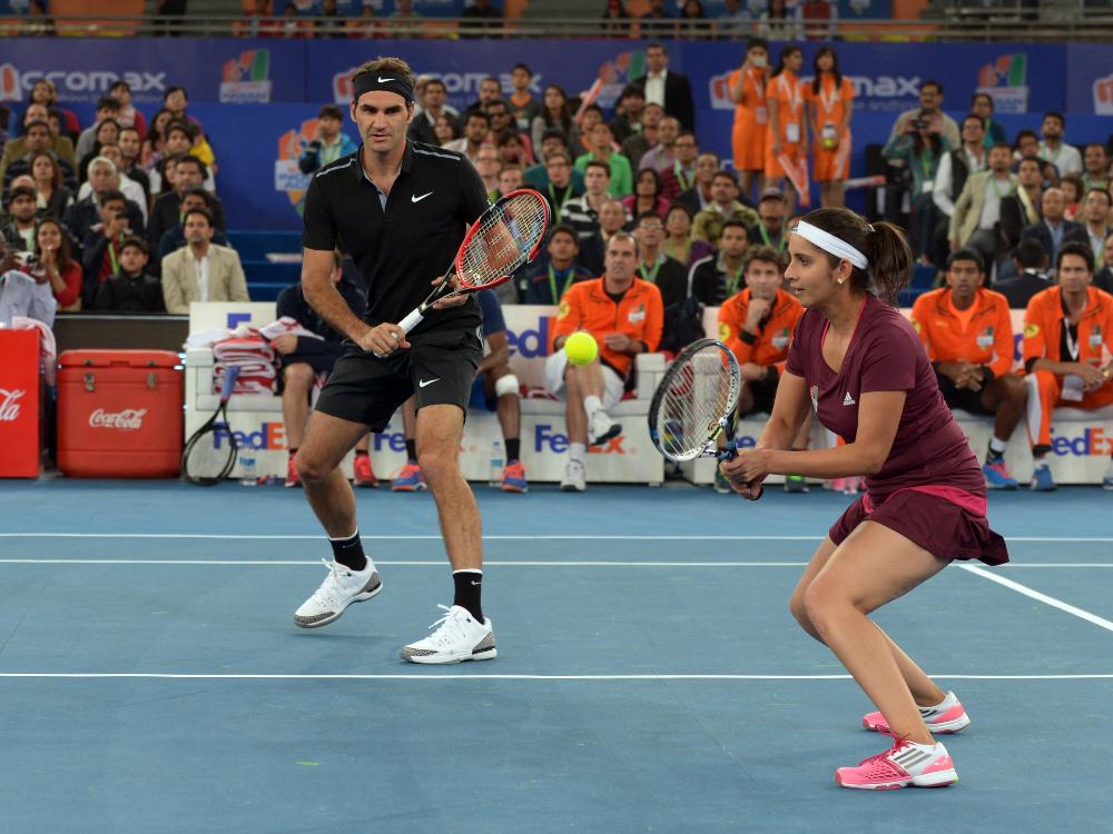 Federer im Mixed mit Sania Mirza bei der IPTL