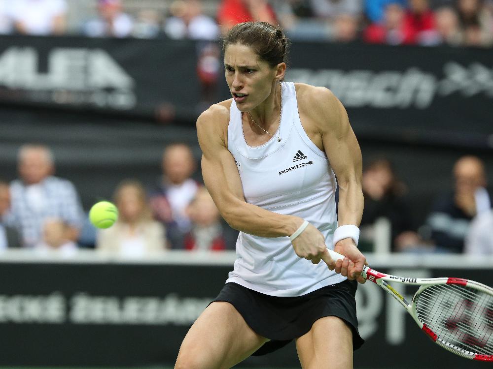 Petkovic wird zunächst von ihrem Vater Zoran traniert