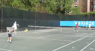 Video: Achtjähriger düpiert Roger Federer