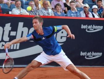 Nach einem Jahr Pause: Mayer kehrt mit Sieg auf die ATP-Tour zurück