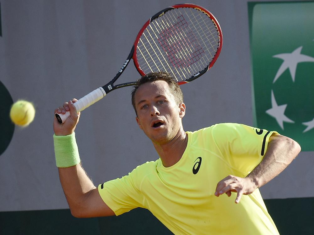 Kohlschreiber führt im fünften Satz mit 4:2