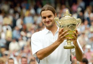 LONDON, UNITED KINGDOM - JULY 06:  Wimbledon 2003, London; Maenner/Einzel/Finale; Sieger Roger FEDERER/SUI  (Photo by Bongarts/Getty Images)