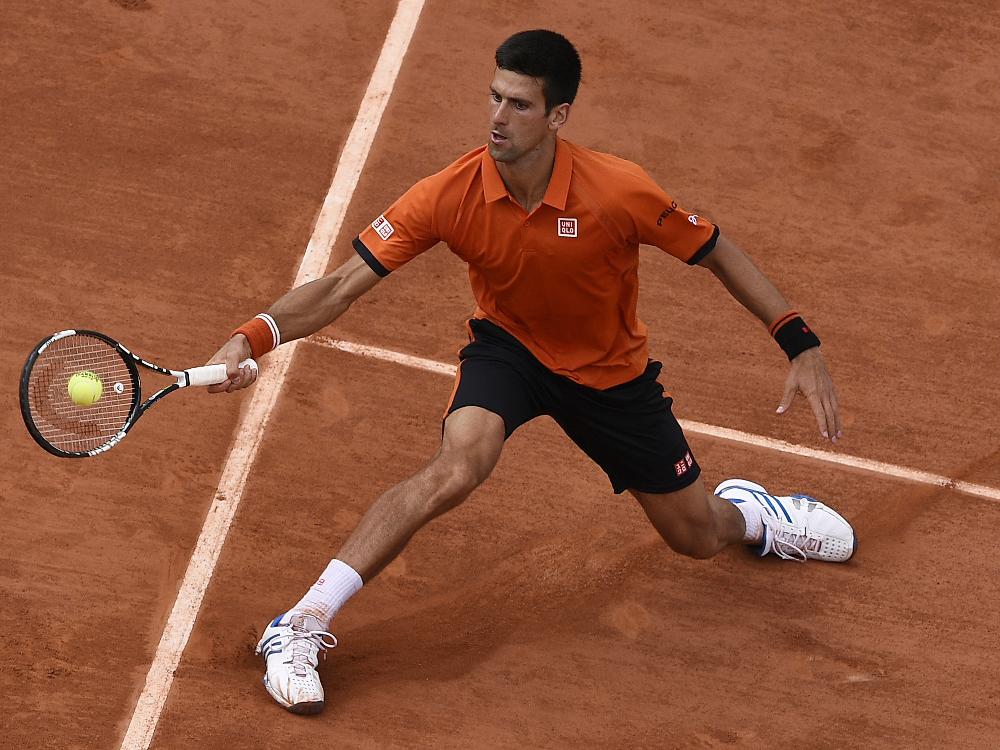 Ein Unwetter stoppt Novak Djokovic (im Bild) und Andy Murray