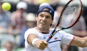 ENDLICH ZURÜCK: Tommy Haas feierte nach über einem Jahr Verletzungspause sein Comeback in Stuttgart. Er unterlag dem Australier Bernard Tomic in der zweiten Runde.