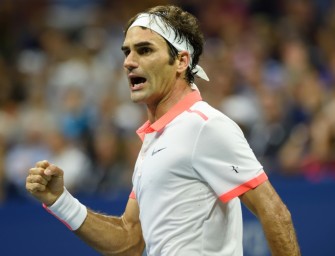 Federer behält gegen Aufschlag-Riesen Isner die Nerven