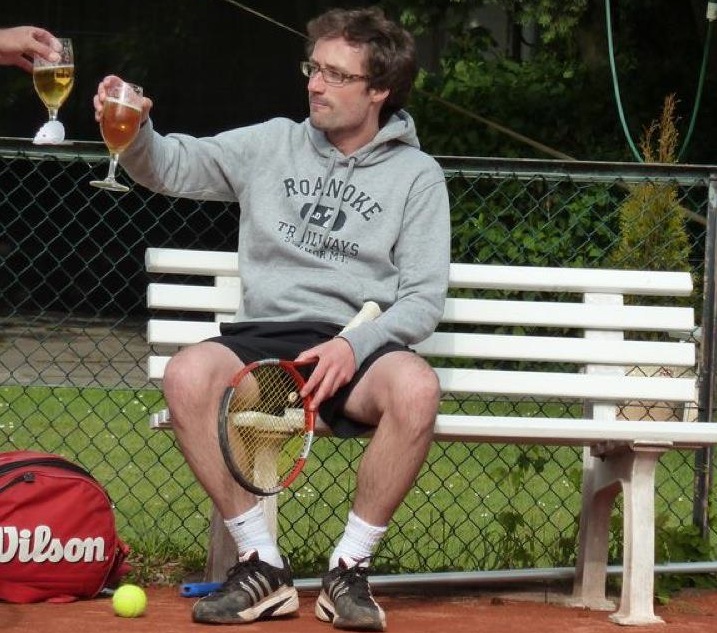 550419_4093210495711_1512352315_n