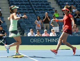 Hingis gewinnt mit Mirza Doppel-Titel