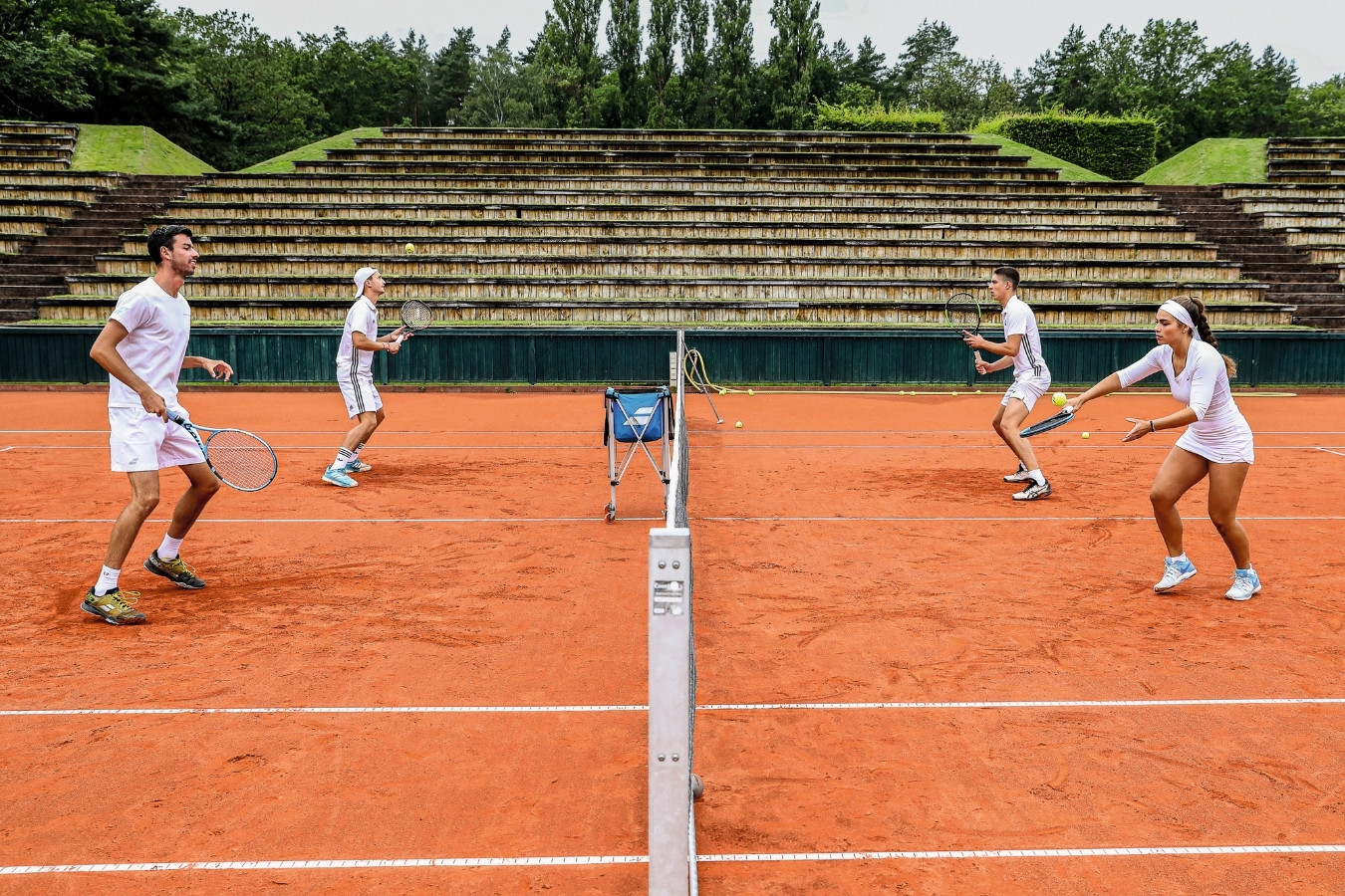 Volleyduell im Tennis-Training