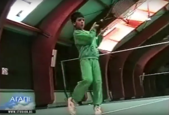 IM VIDEO: Wie Novak Djokovic als kleiner Knirps spielte