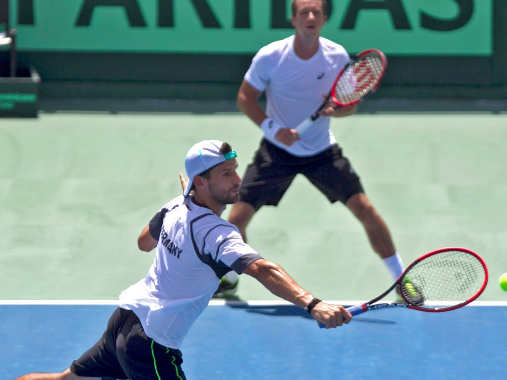 Deutschland spielt gegen Tschechien auf Hartplatz