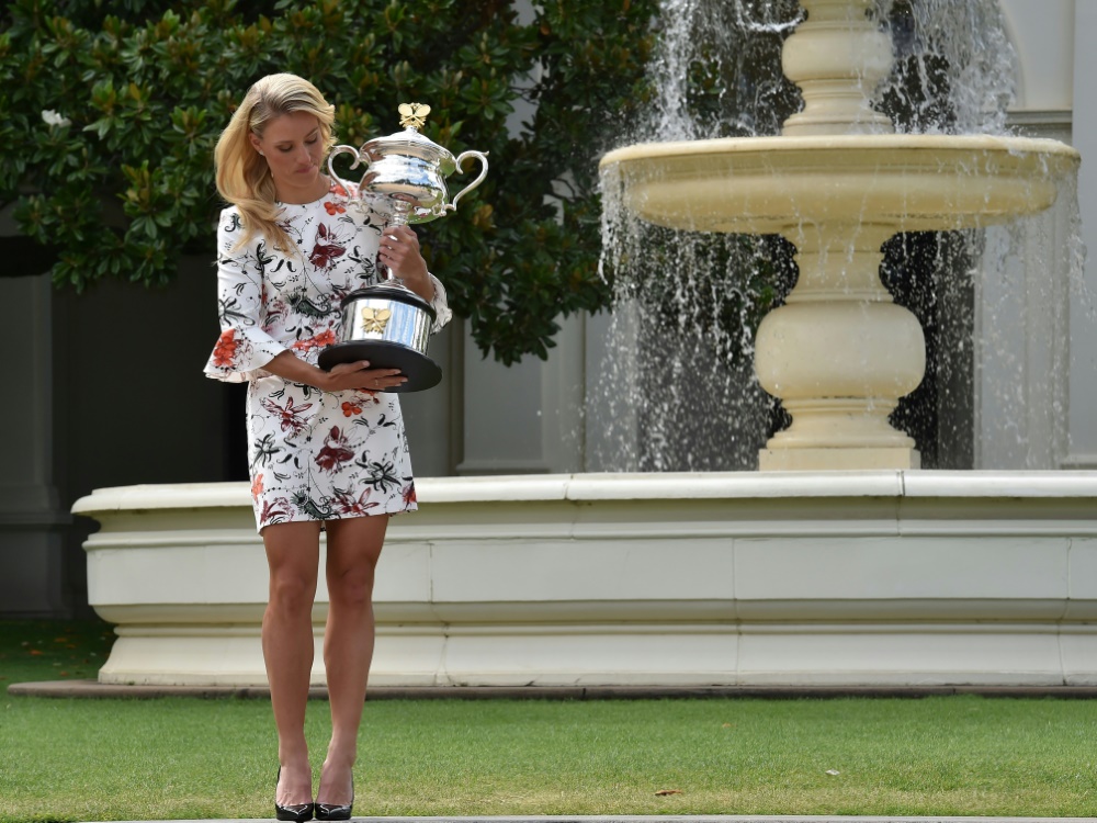 KER-BOOM: Kerber wurde mit Lobeshymnen übergossen