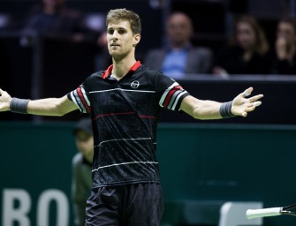 Acht Matchbälle abgewehrt: Klizan siegt in Rotterdam