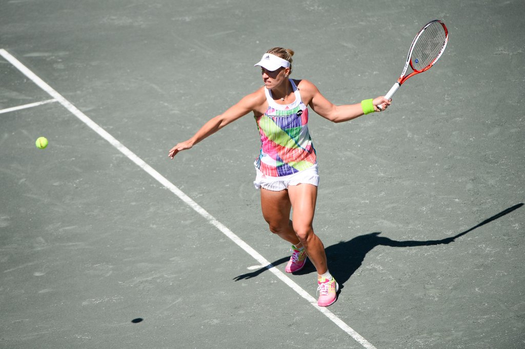 CfikuhOXEAAkDzy.jpg_large