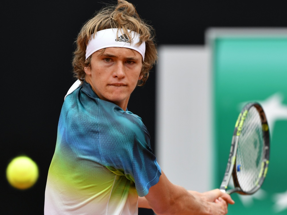 Zverev muss sich Roger Federer geschlagen geben