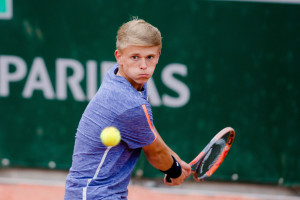 Der Hamburger Marvin Moeller steht bei seiner ersten Garnd-Slam-Teilnahme im Viertelfinale beim Juniorenwettbewerb der French Open in Paris / 2016 / Frankreich / Sandplatz / Grand Slam / Paris / Roland Garros / SPO / Tennis / Bois de Boulogne / Interview / PR / Lacoste