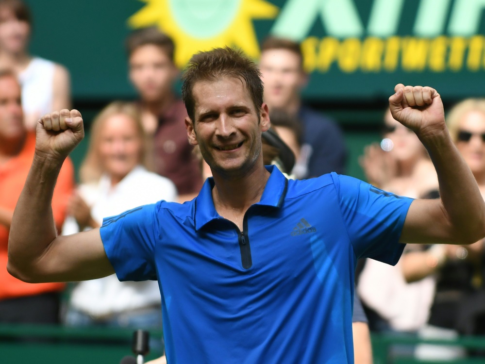 Mayer siegt gegen Zverev nach 1:55 Stunden