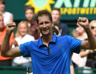 Deutsches Finale in Halle: Zverev gegen Mayer