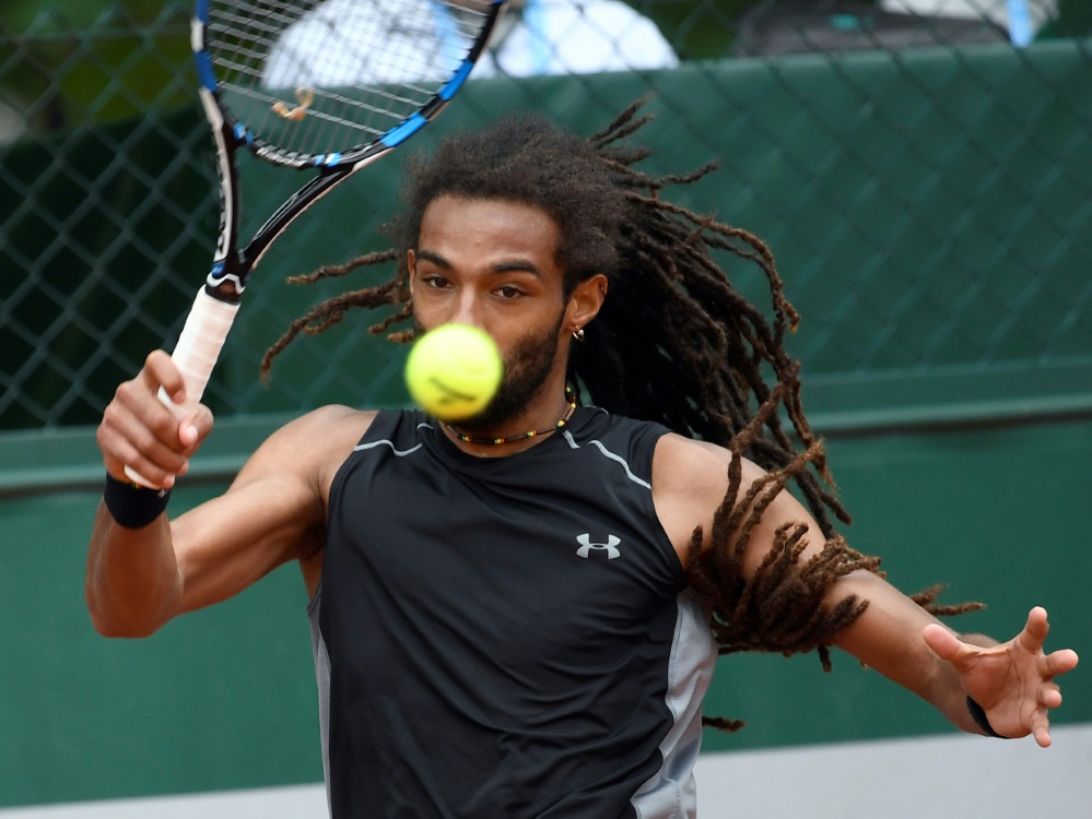 Brown erreicht das Achtelfinale in Bastad