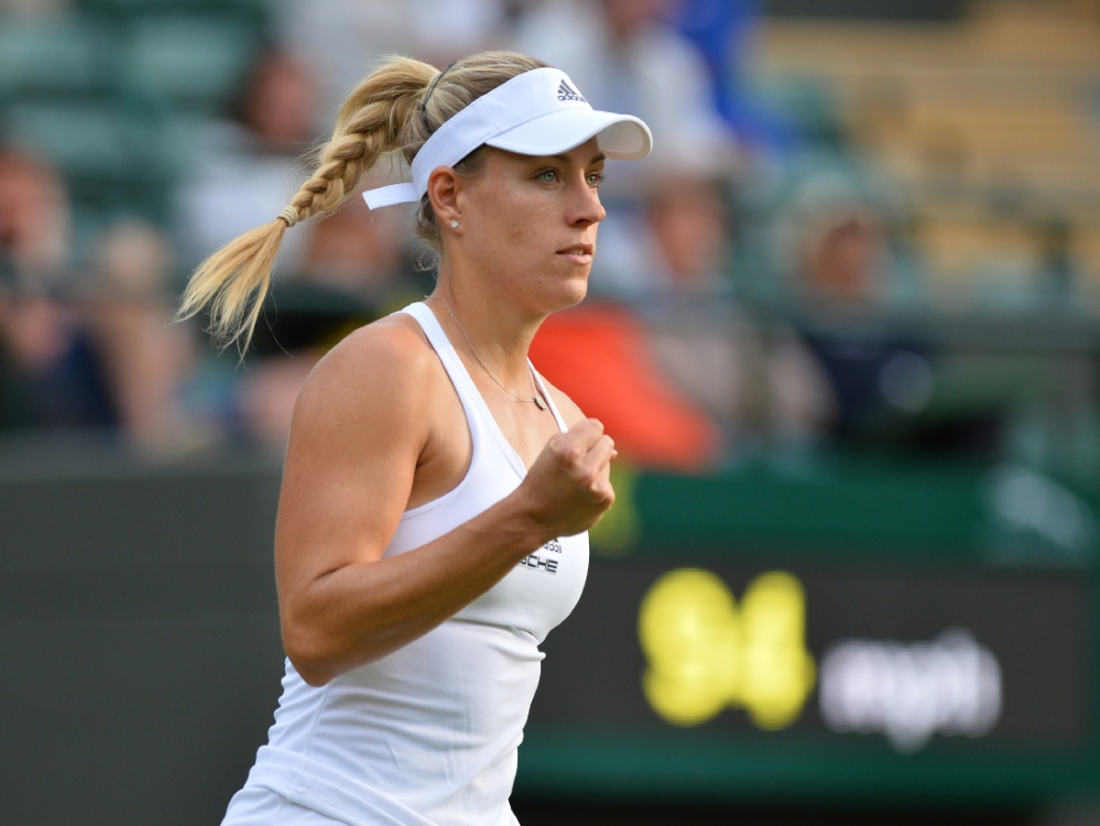Angelique Kerber setzt sich gegen Carina Witthöft durch