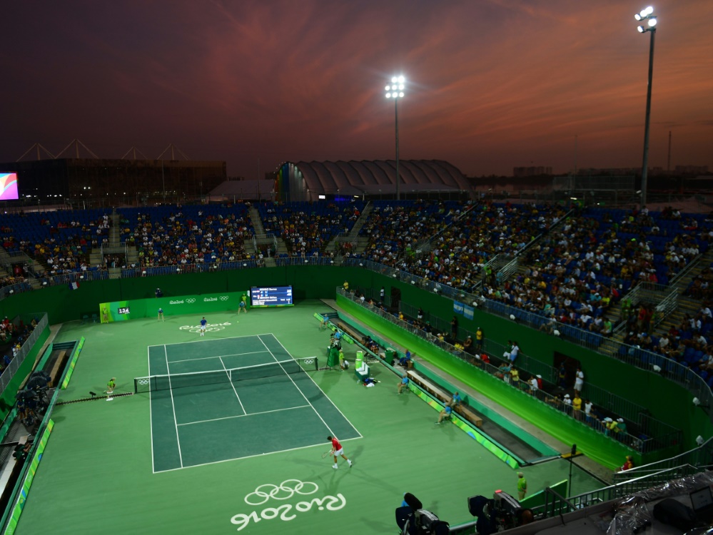 Kerbers Match auf Court 1 verzögert sich wegen Regens