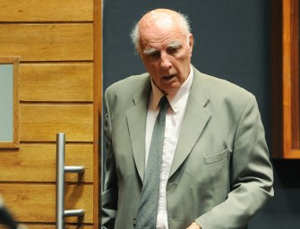 Bob Hewitt muss wegen Vergewaltigung ins Gefängnis