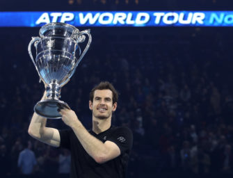 Murray schlägt Djokovic und beendet Saison als Nummer 1