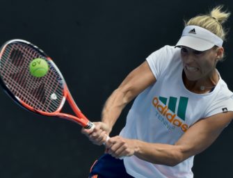 Kerber startet Mission Titelverteidigung mit Night Session