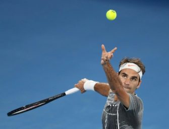 Melbourne: Federer gewinnt „Senioren-Duell“ der 35-Jährigen