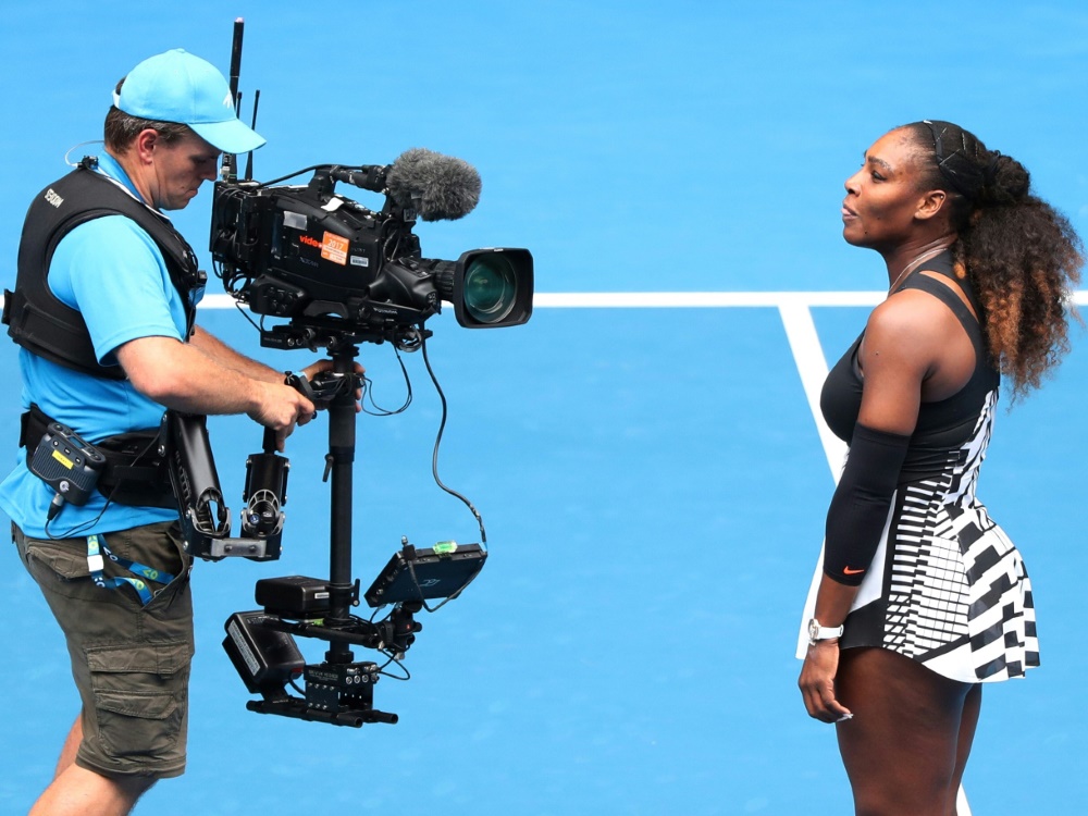 Williams nach Sieg über Safarova in Runde drei