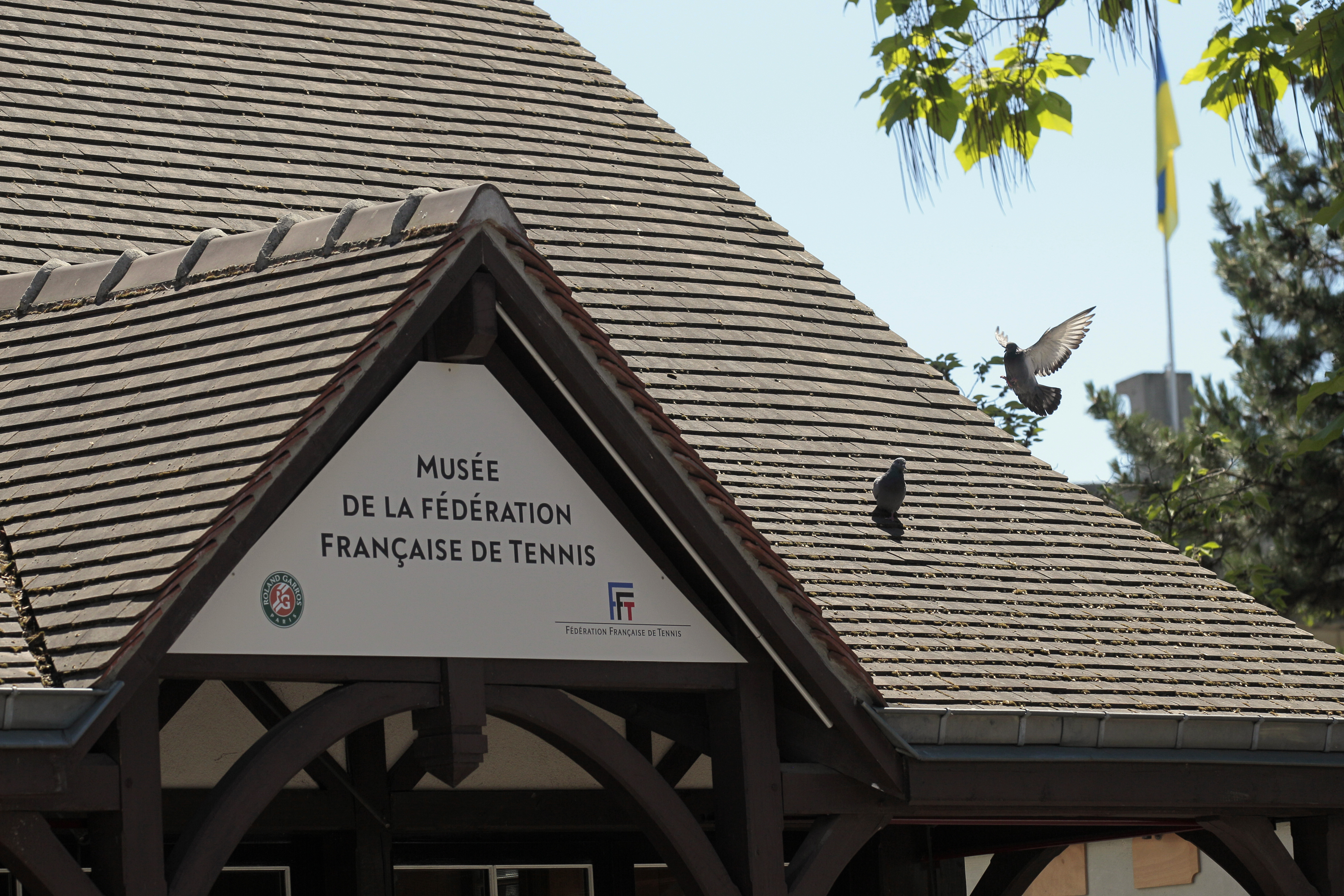 A picture taken on May 25, 2011 shows the roof of the tennis federation museum at the Roland Garros stadium in Paris. AFP PHOTO / JACQUES DEMARTHON (Photo credit should read JACQUES DEMARTHON/AFP/Getty Images)