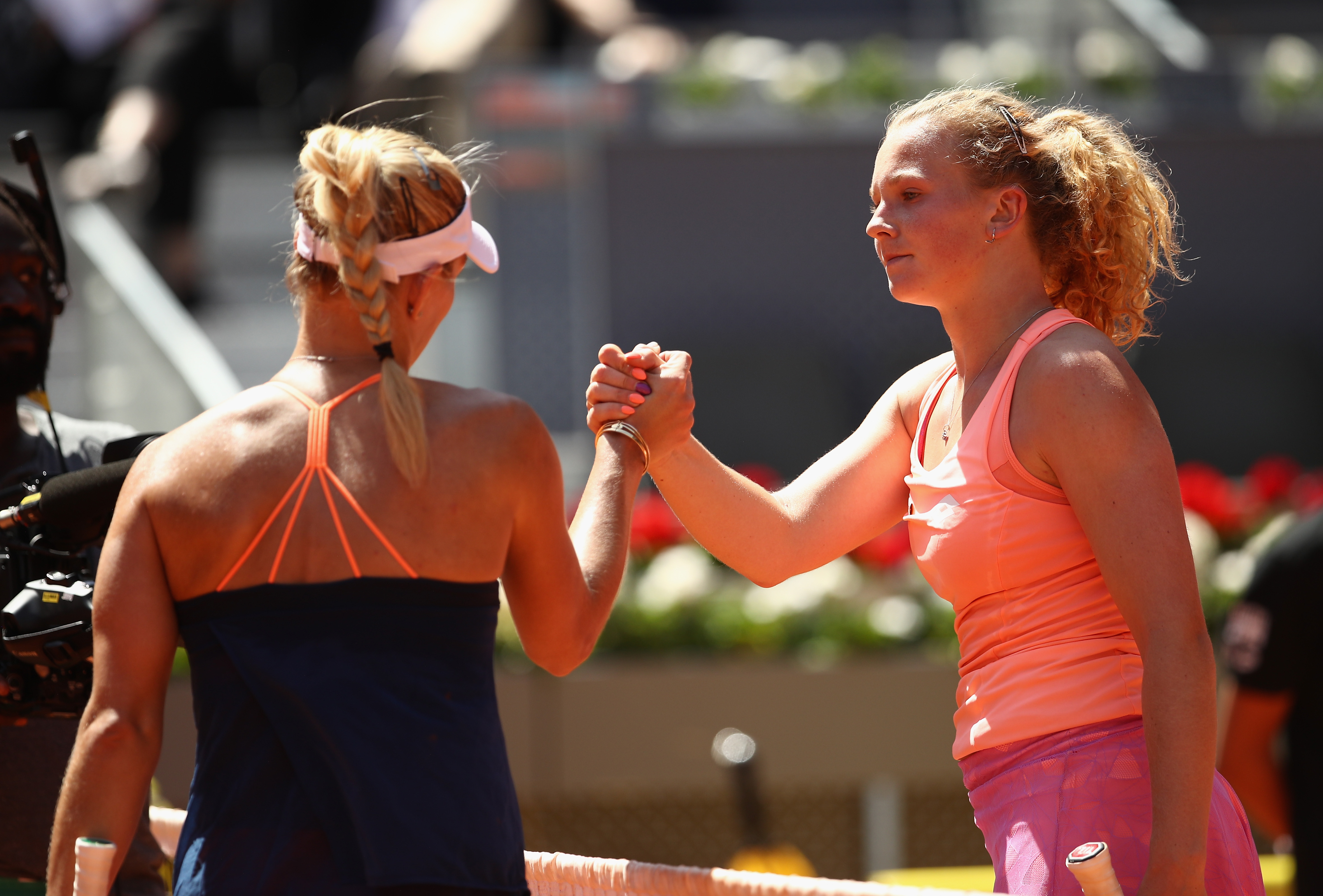 Kerber mit Mühe im Achtelfinale von Madrid