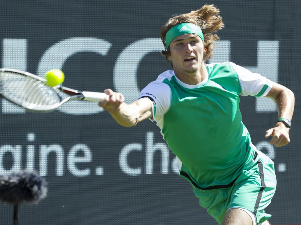 Zverev zieht mit souveränem Sieg ins Halbfinale ein