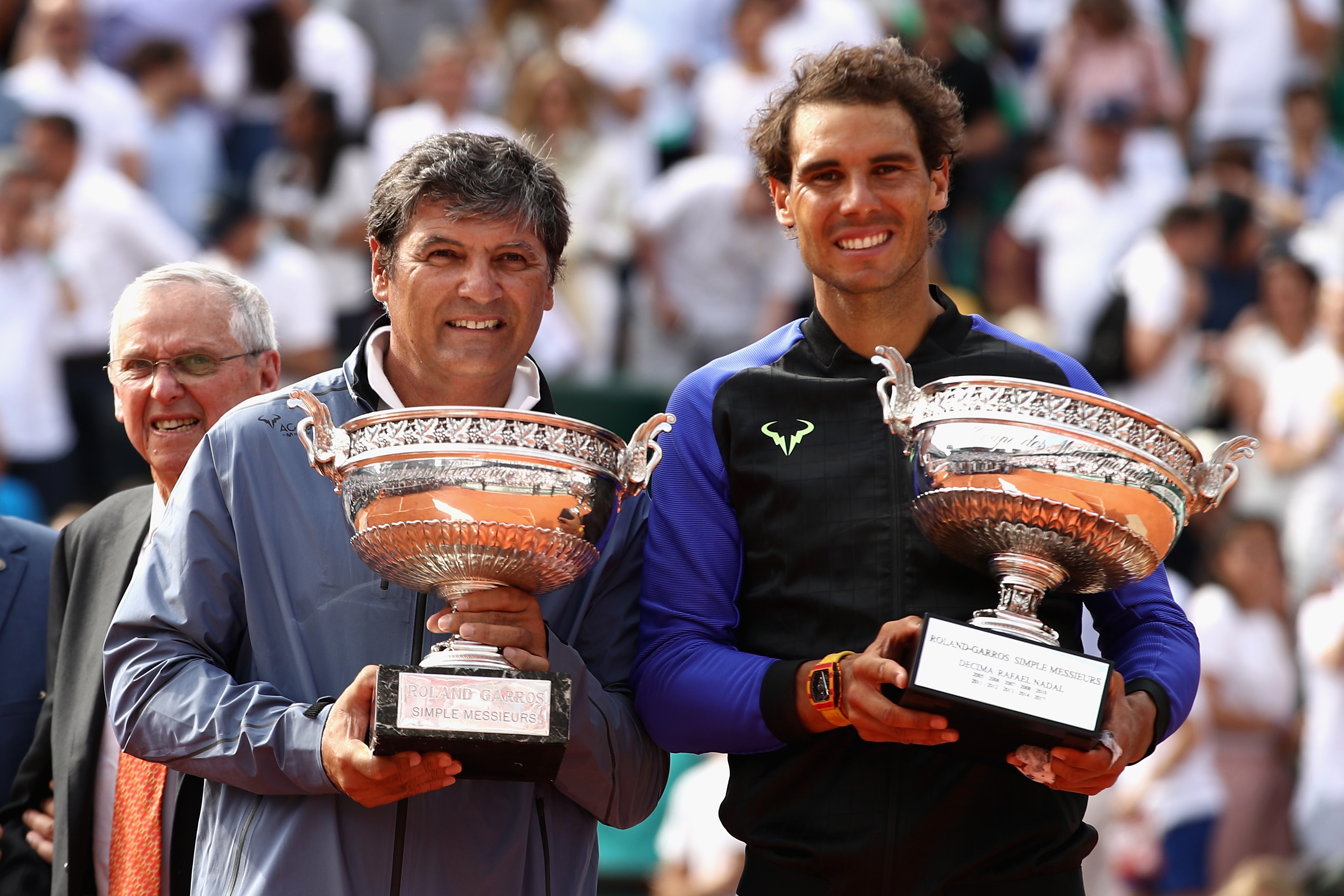 Toni Nadal (li.), mit seinem Neffen Rafael bei der Siegerehrung der French Open, feiert bei den Mallorca Open seine Premiere als Turnierdirektor.